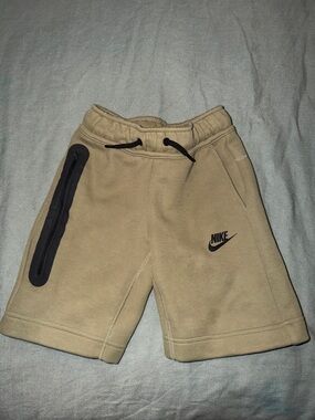 Kids Nike Tech Fleece Shorts with Black Zip Accent